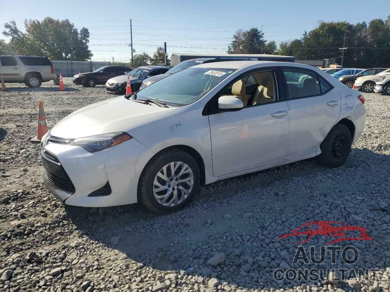 TOYOTA COROLLA 2018 - 5YFBURHE5JP762412