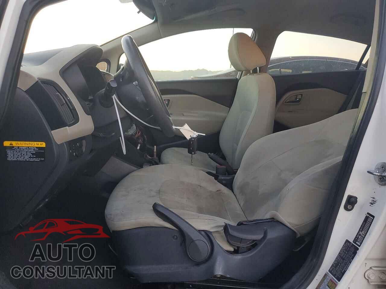 KIA RIO 2013 - KNADM4A36D6124232