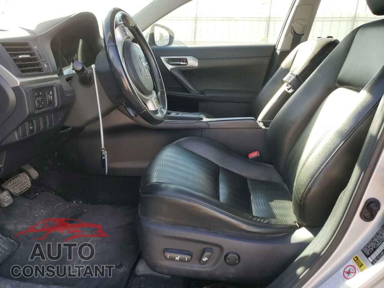 LEXUS CT 200 2011 - JTHKD5BH1B2016159