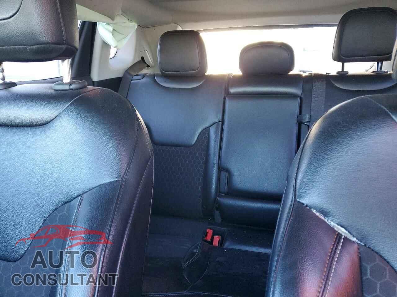 JEEP COMPASS 2020 - 3C4NJDBB7LT217982