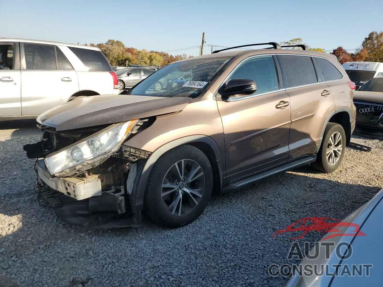 TOYOTA HIGHLANDER 2018 - 5TDBZRFH4JS494569