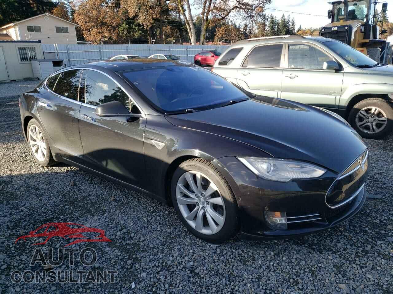 TESLA MODEL S 2015 - 5YJSA1E22FF110824