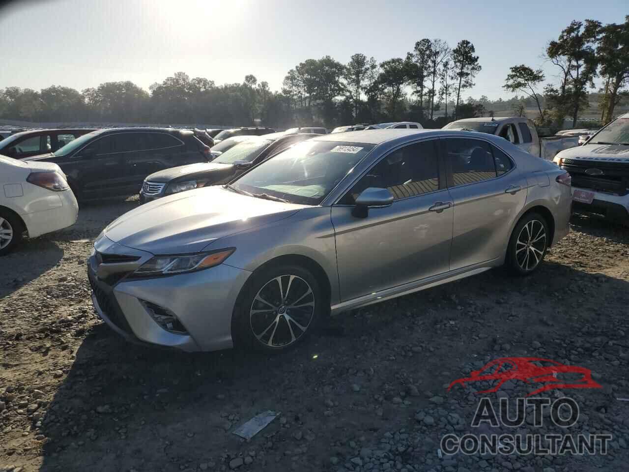 TOYOTA CAMRY 2018 - 4T1B11HK7JU126072
