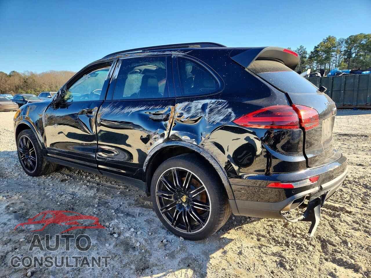 PORSCHE CAYENNE 2018 - WP1AA2A21JKA07489