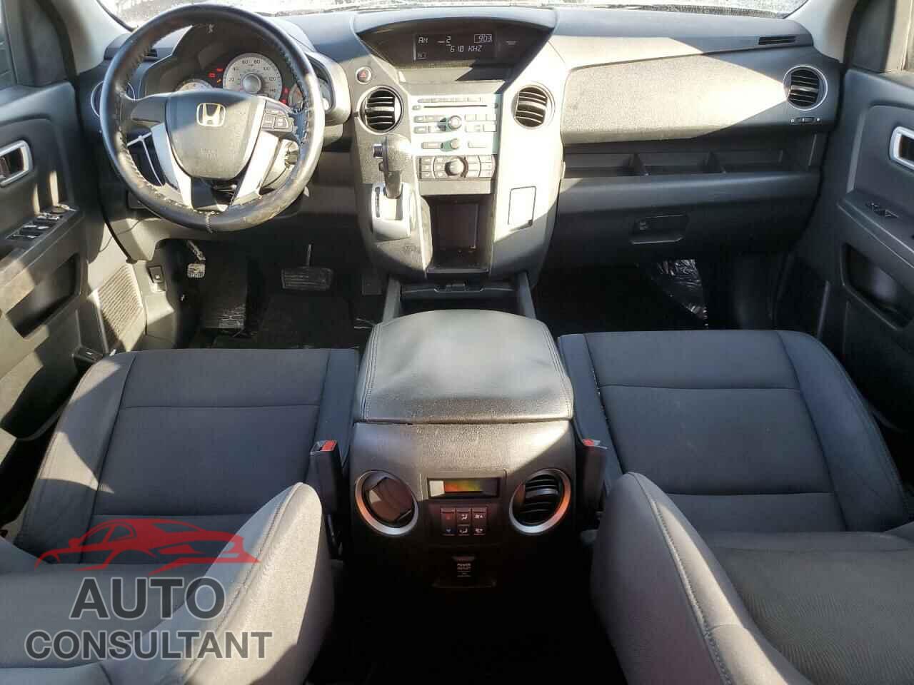 HONDA PILOT 2010 - 5FNYF3H24AB017752