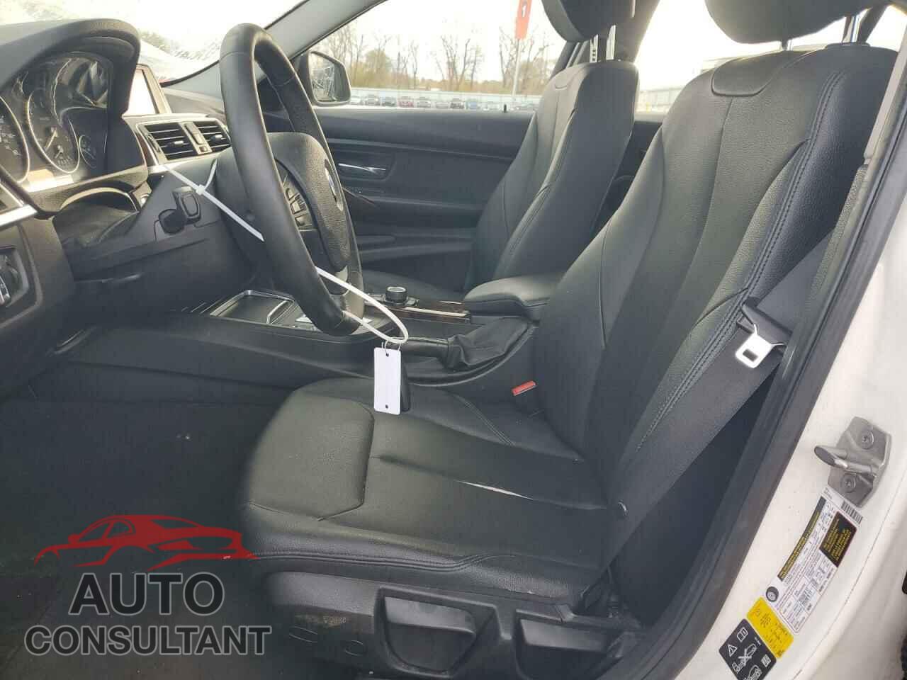 BMW 3 SERIES 2016 - WBA8E5G54GNU21295