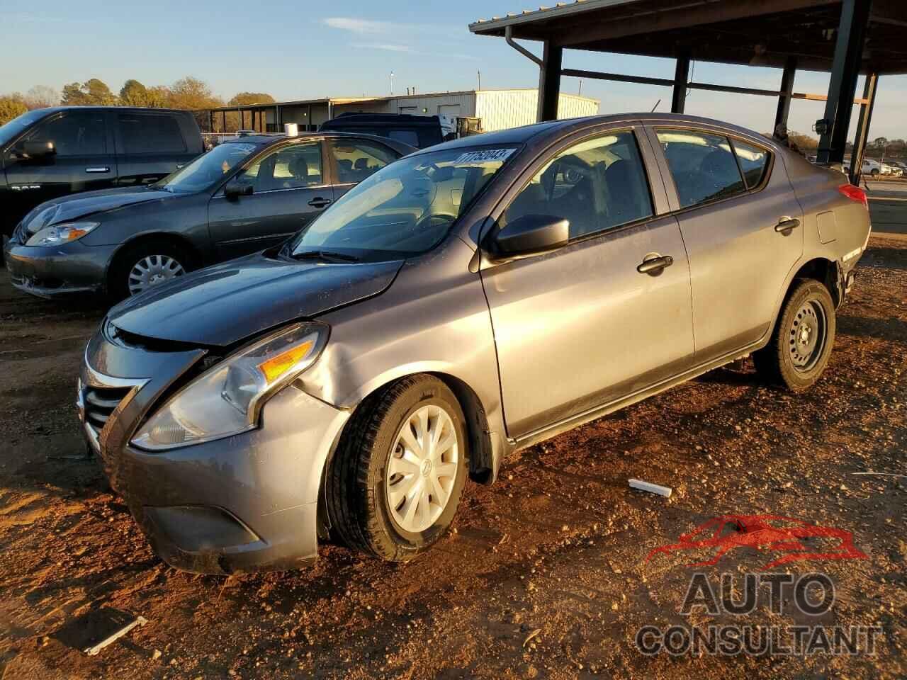 NISSAN VERSA 2017 - 3N1CN7AP3HL881653