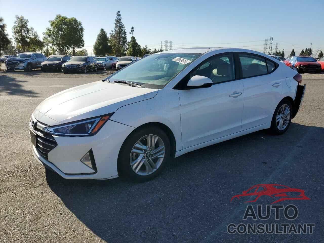 HYUNDAI ELANTRA 2019 - 5NPD84LF3KH454881