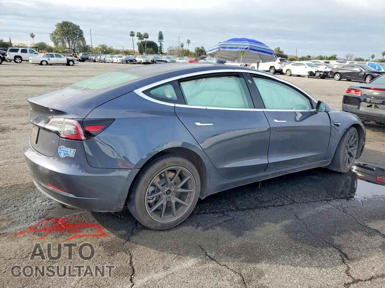 TESLA MODEL 3 2020 - 5YJ3E1EA1LF704915
