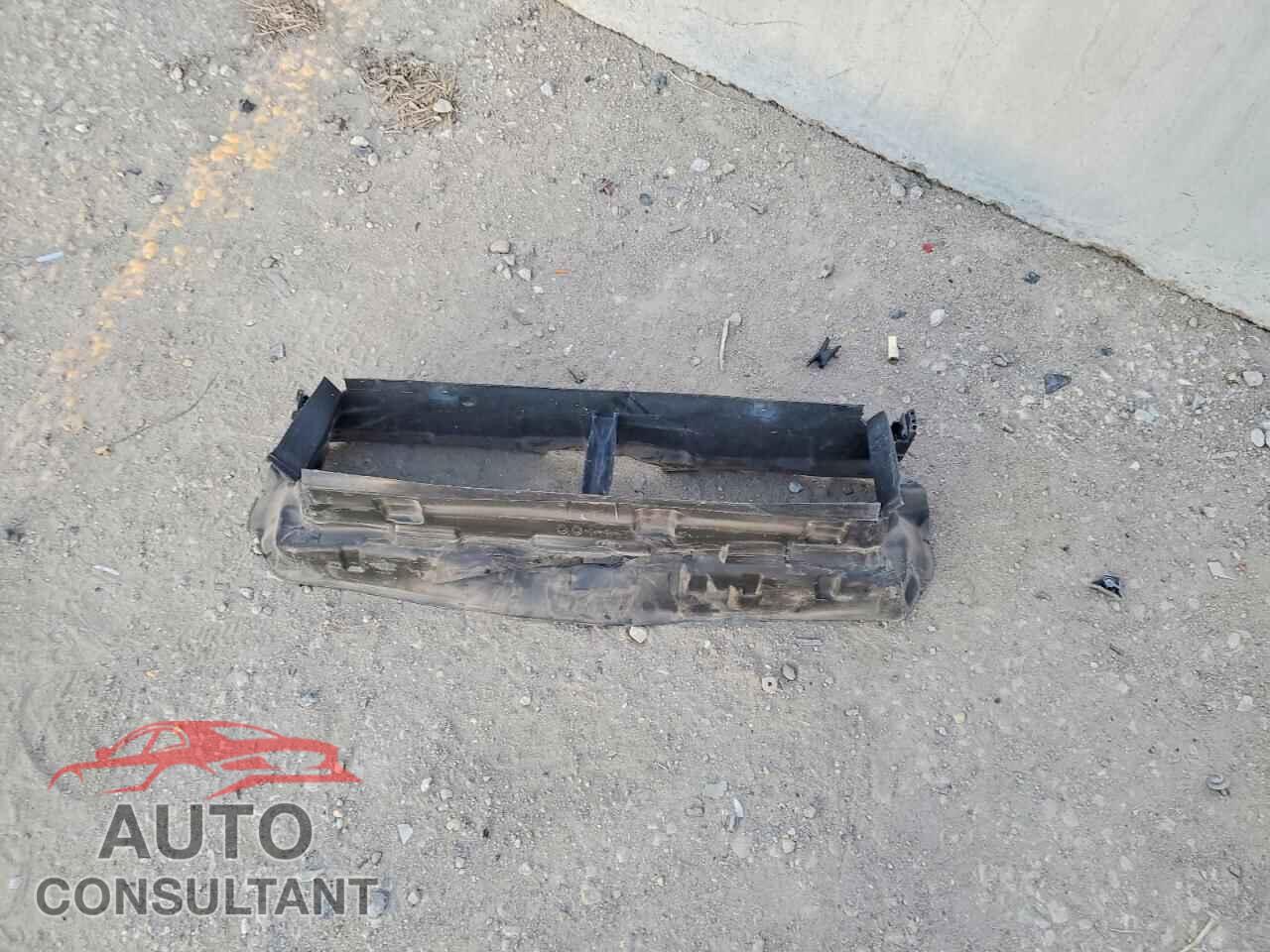 FORD FOCUS 2017 - 1FADP3F24HL203111