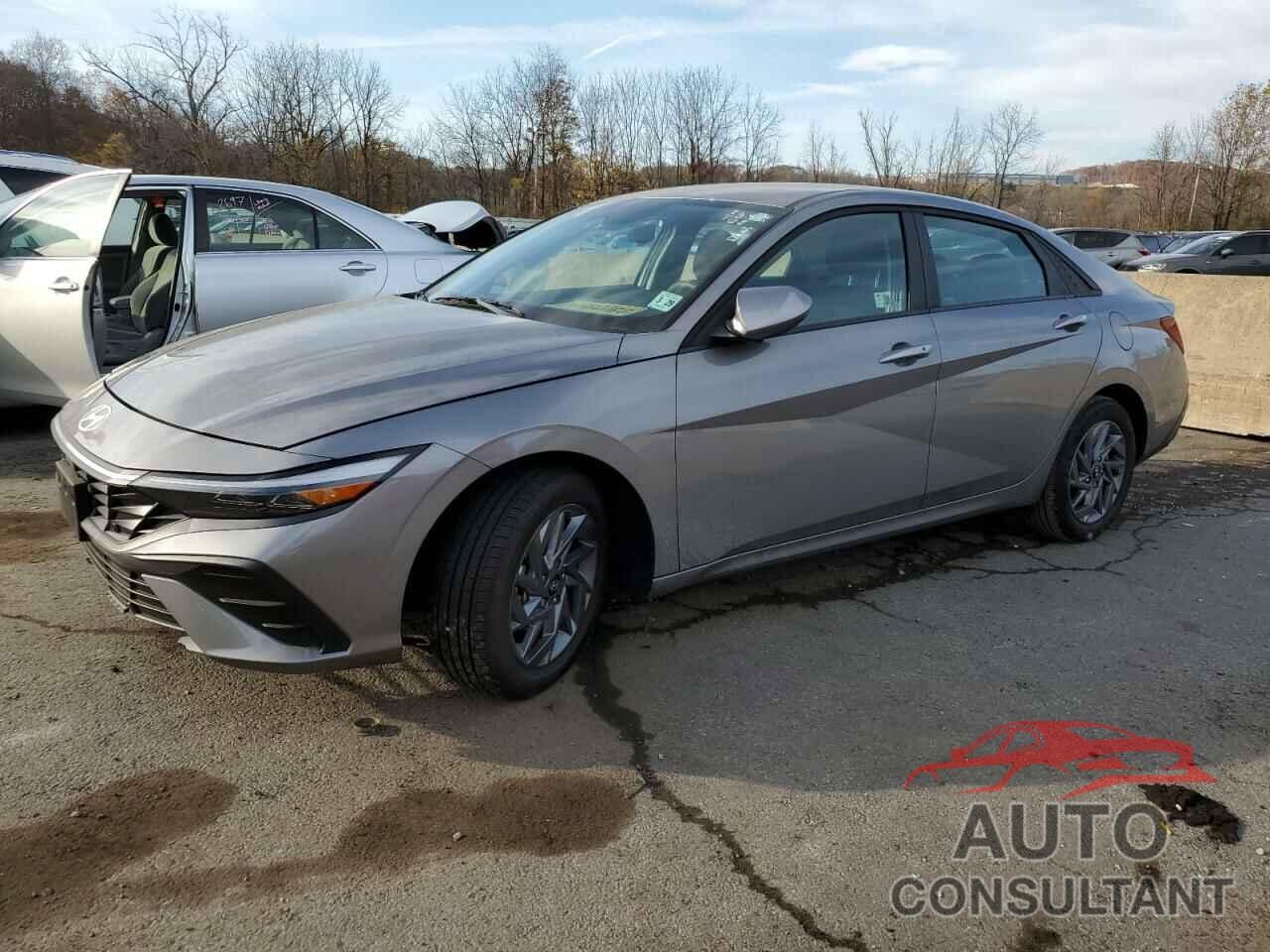 HYUNDAI ELANTRA 2024 - KMHLM4DG7RU732563