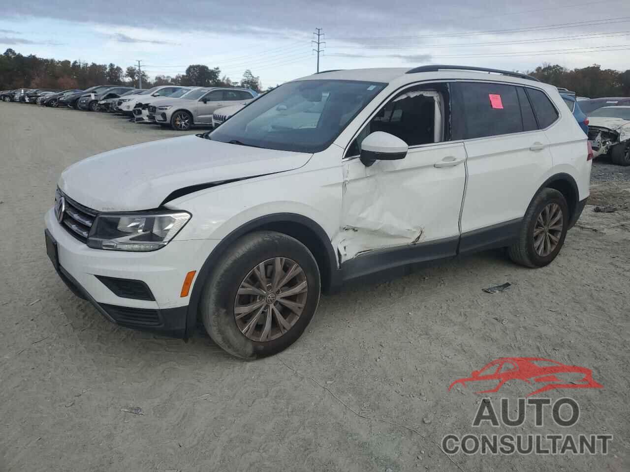 VOLKSWAGEN TIGUAN 2018 - 3VV2B7AX5JM042199