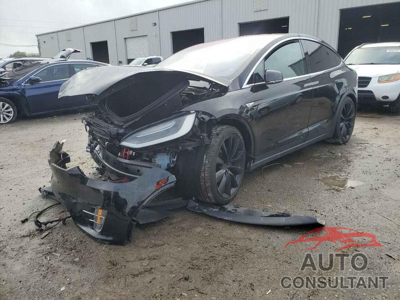 TESLA MODEL X 2016 - 5YJXCAE27GF002555