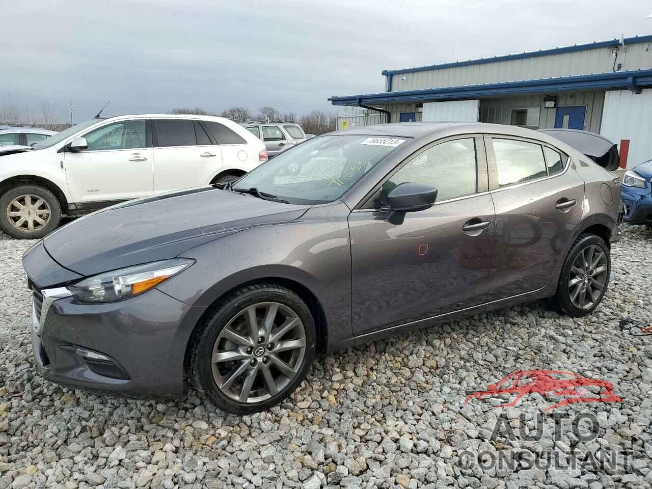 MAZDA 3 2018 - 3MZBN1V33JM209280