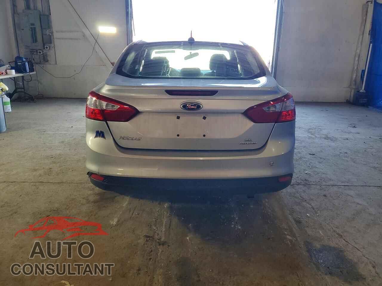 FORD FOCUS 2014 - 1FADP3F28EL404487