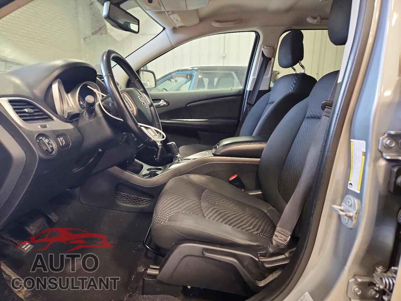 DODGE JOURNEY 2017 - 3C4PDCGB7HT684765