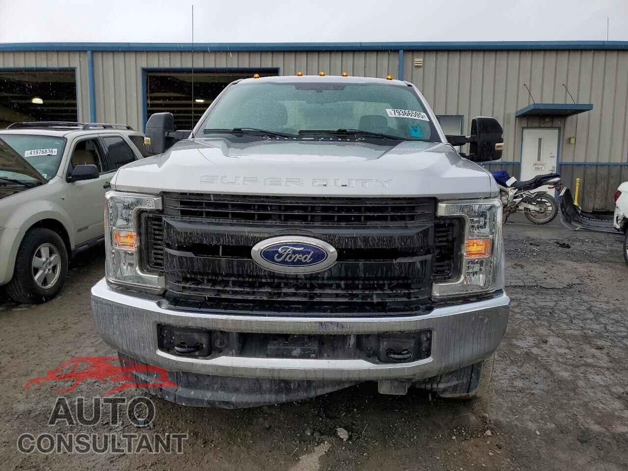 FORD F250 2017 - 1FTBF2B61HEF44767