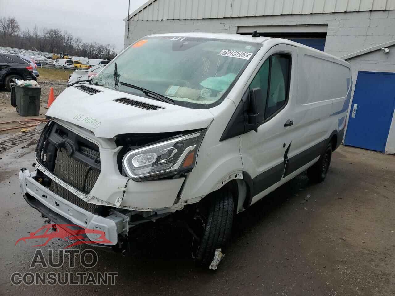 FORD TRANSIT 2023 - 1FTBR1Y84PKA17929