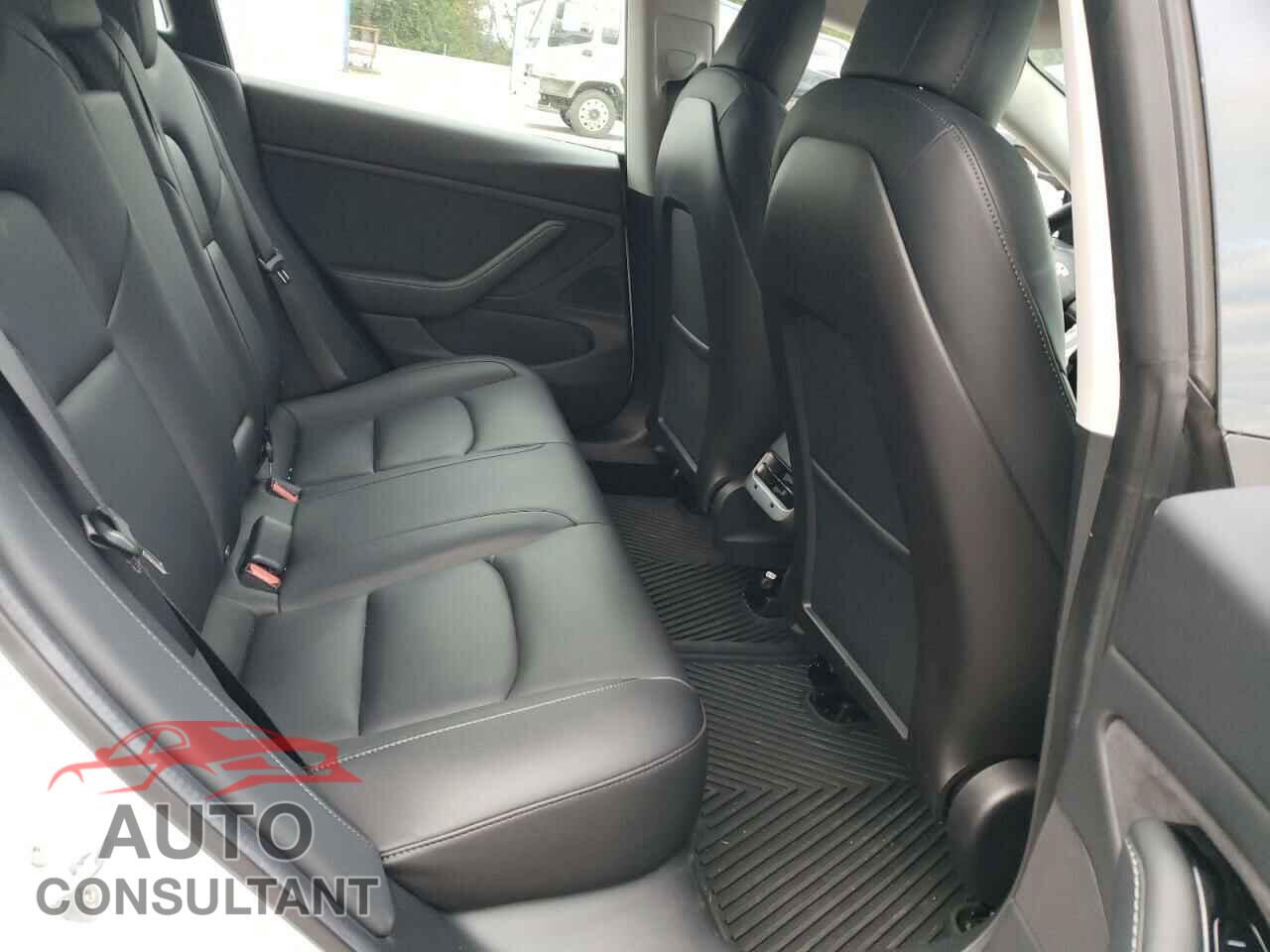 TESLA MODEL 3 2019 - 5YJ3E1EA0KF482415