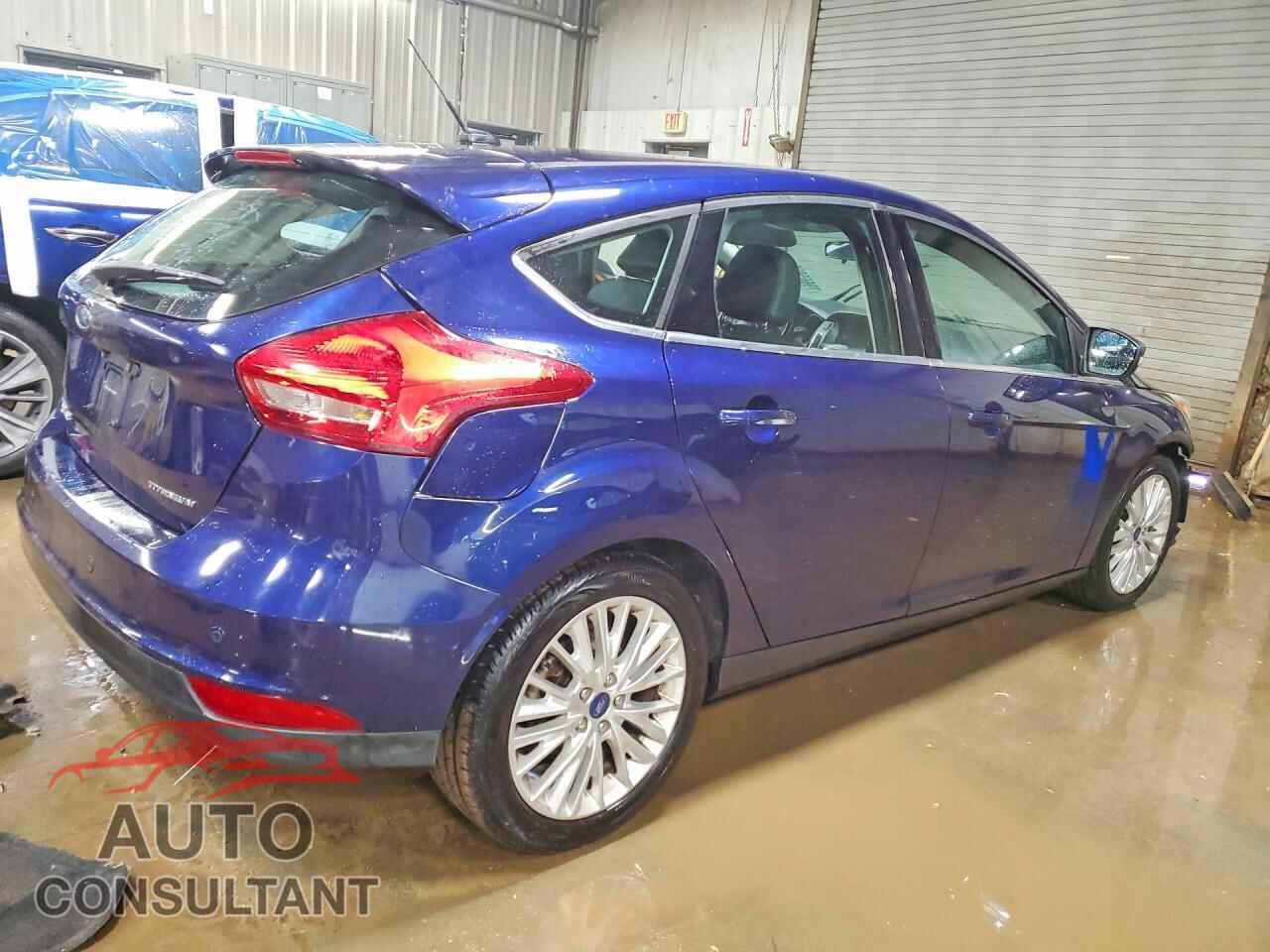 FORD FOCUS 2017 - 1FADP3N28HL262731