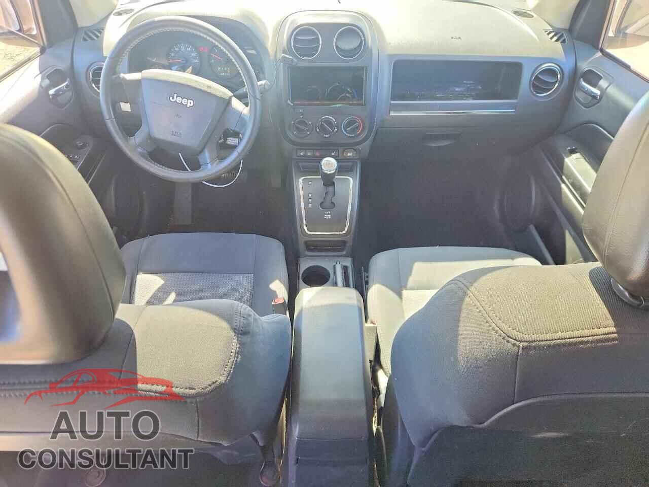 JEEP COMPASS 2009 - 1J8FF47B39D192617