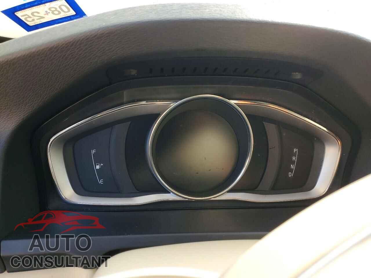 VOLVO S60 2015 - YV140MFK4F2366276