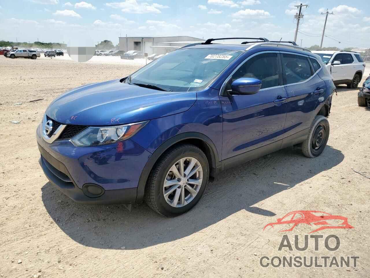 NISSAN ROGUE 2018 - JN1BJ1CP8JW107383