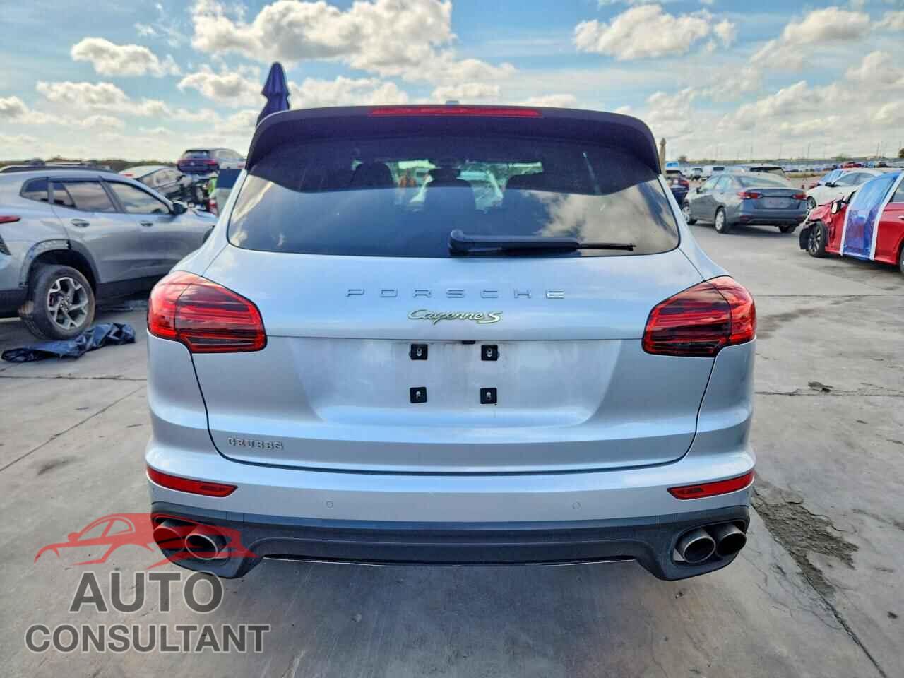 PORSCHE CAYENNE 2017 - WP1AE2A28HLA73997
