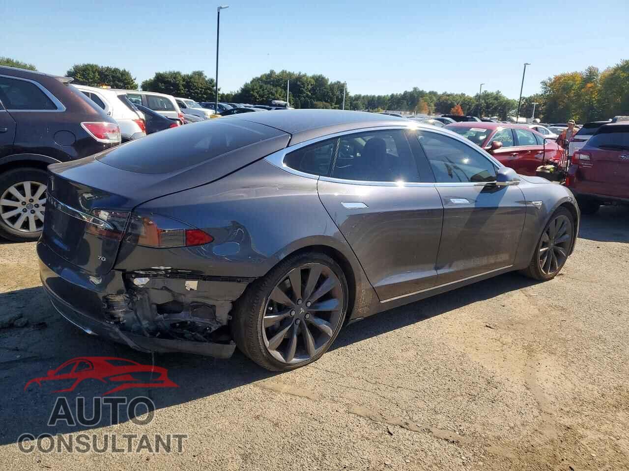 TESLA MODEL S 2016 - 5YJSA1E10GF132541