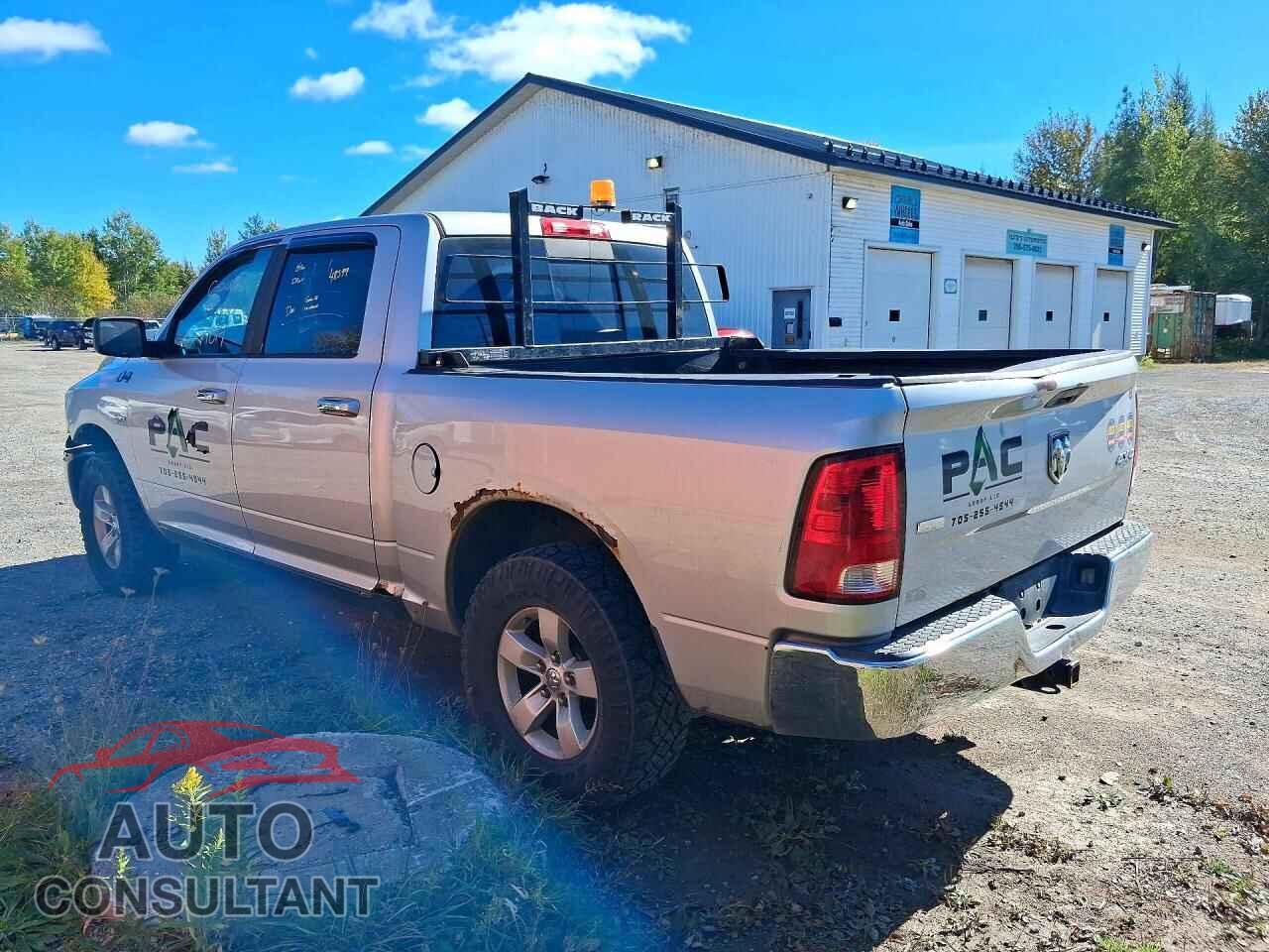 DODGE RAM 1500 2012 - 1C6RD7LT8CS243405