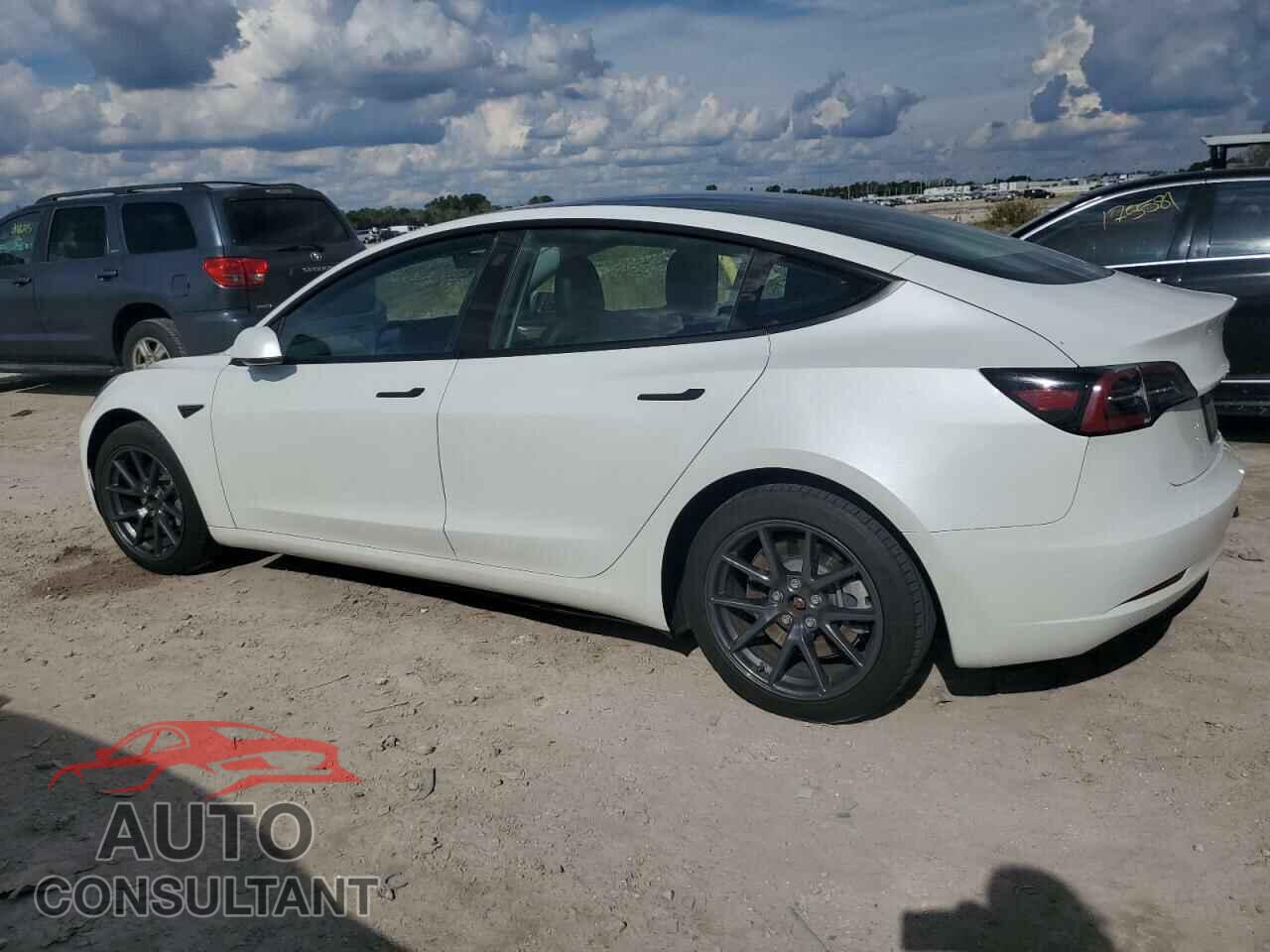 TESLA MODEL 3 2023 - 5YJ3E1EAXPF453088