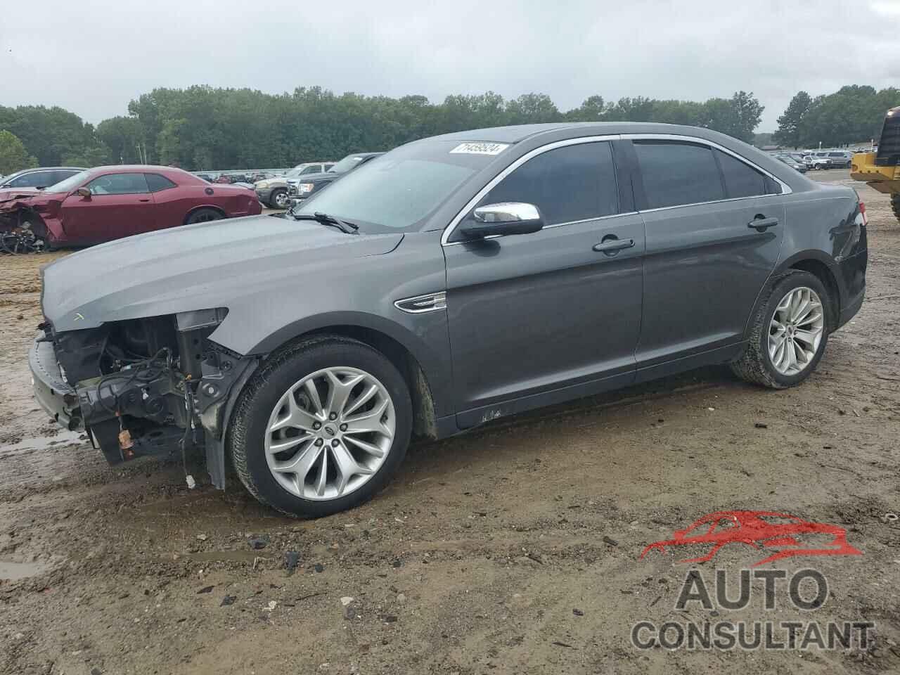 FORD TAURUS 2018 - 1FAHP2F80JG127501