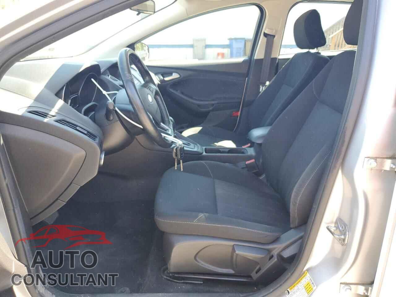 FORD FOCUS 2017 - 1FADP3K29HL321676