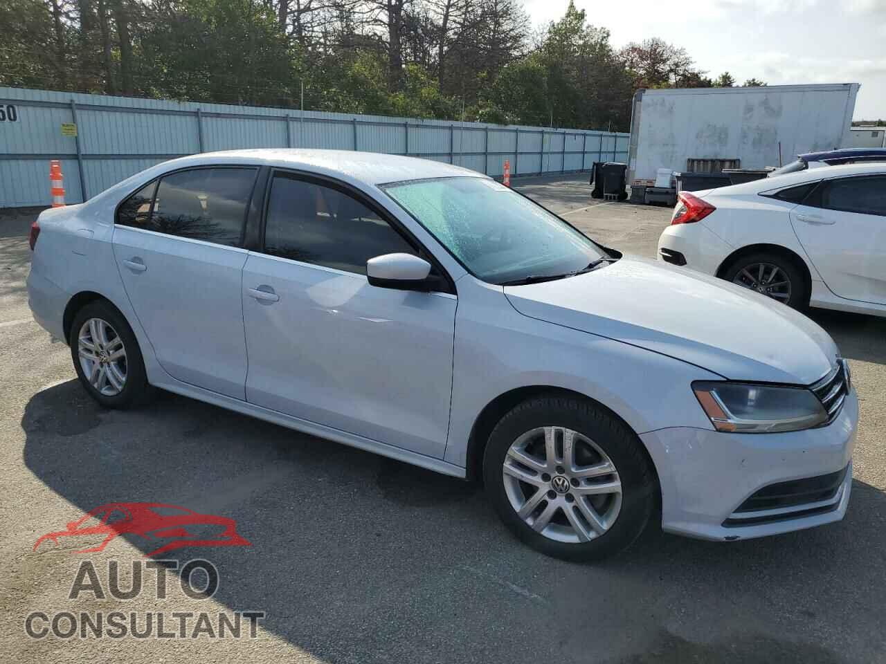 VOLKSWAGEN JETTA 2017 - 3VW2B7AJ7HM324488