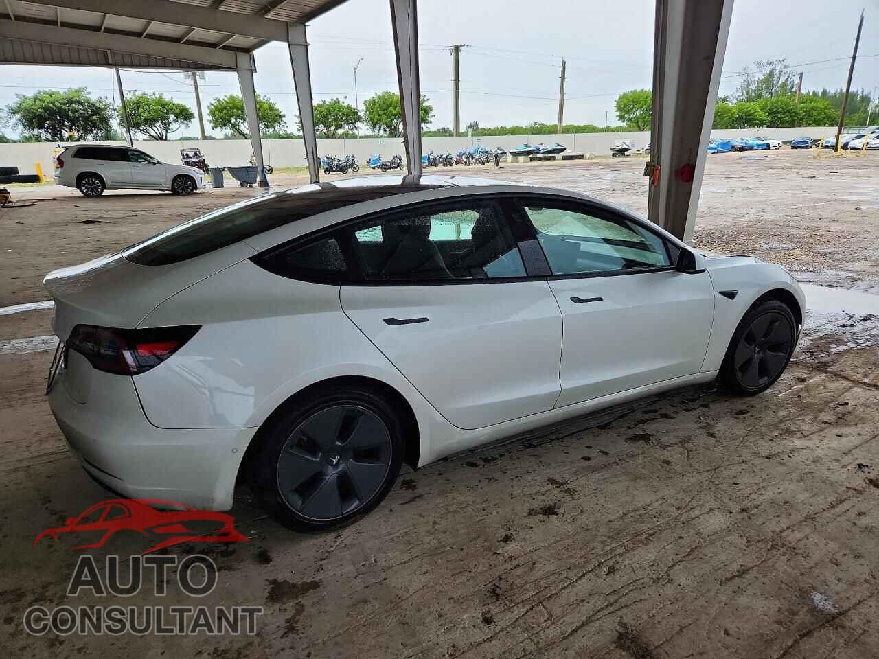 TESLA MODEL 3 2021 - 5YJ3E1EA8MF047564