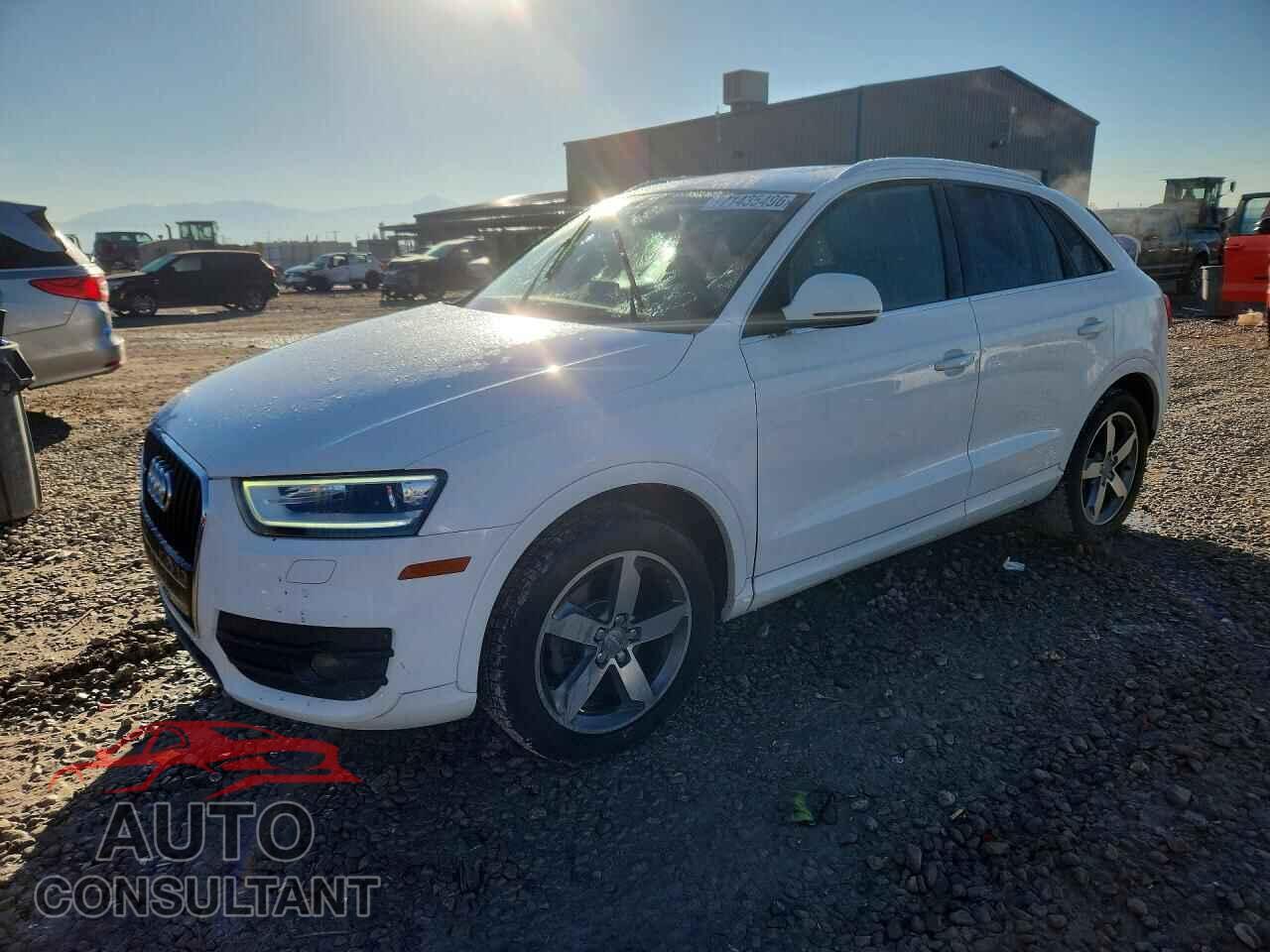 AUDI Q3 2015 - WA1GFCFS3FR013623