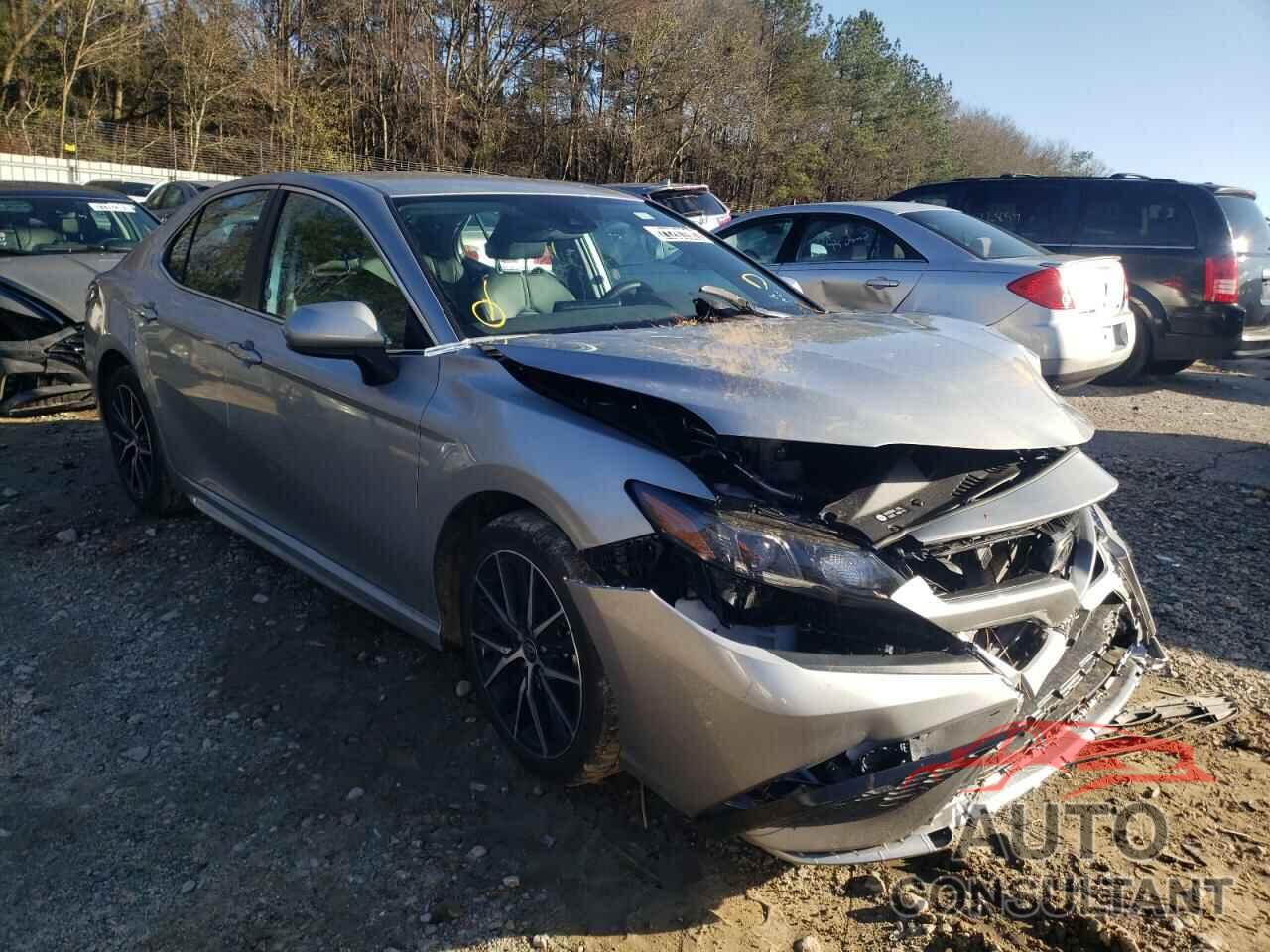 TOYOTA CAMRY 2021 - 4T1G11AK9MU476131