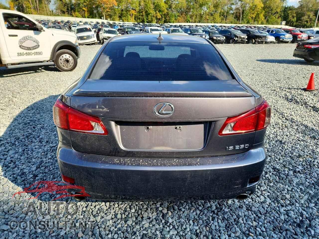 LEXUS IS 2012 - JTHBF5C28C5174924