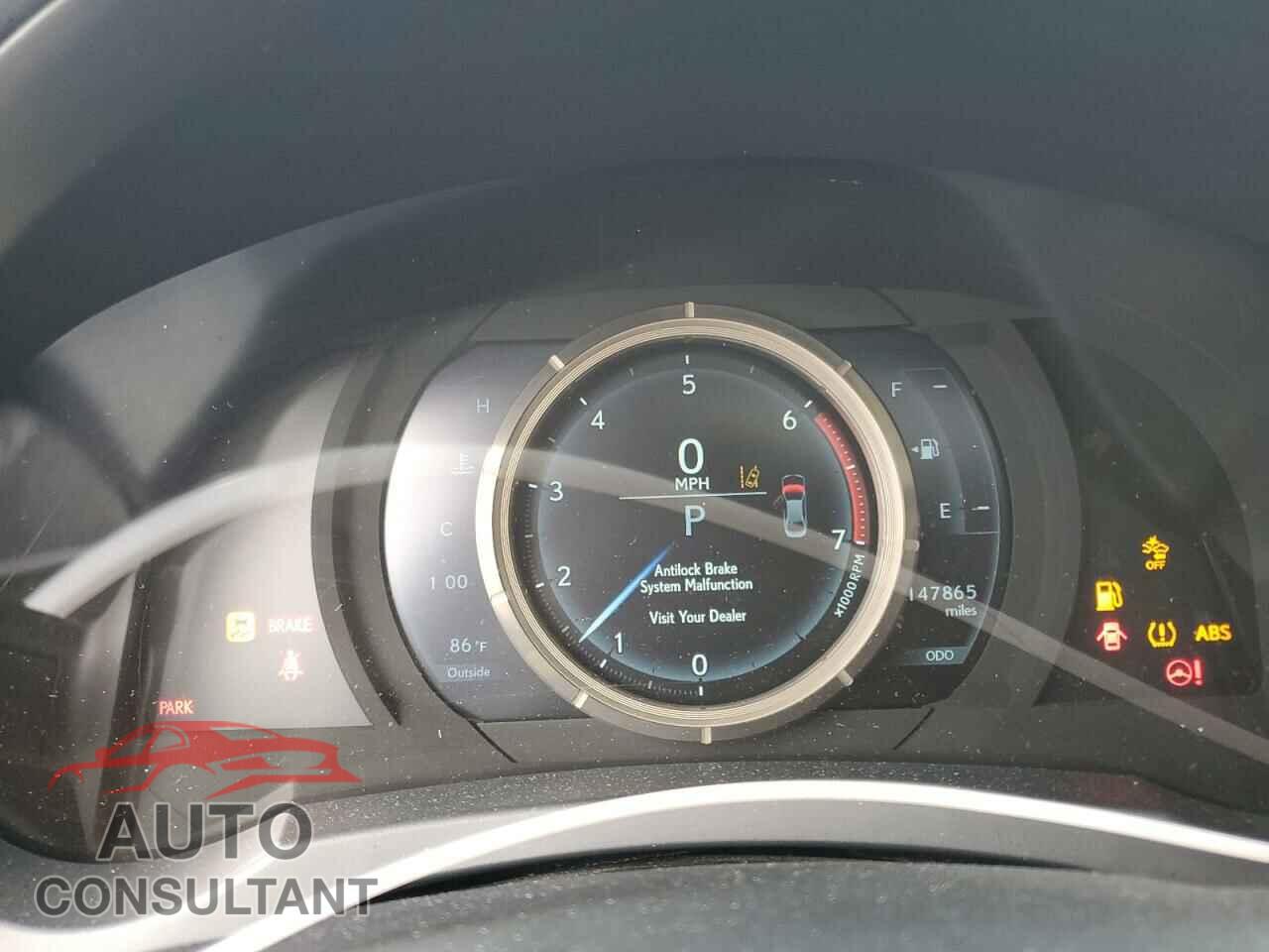 LEXUS IS 2017 - JTHBA1D27H5051256