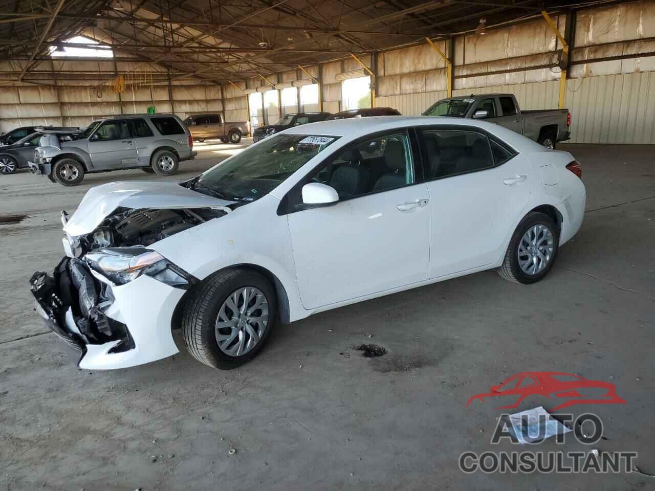 TOYOTA COROLLA 2018 - 5YFBURHE3JP803040