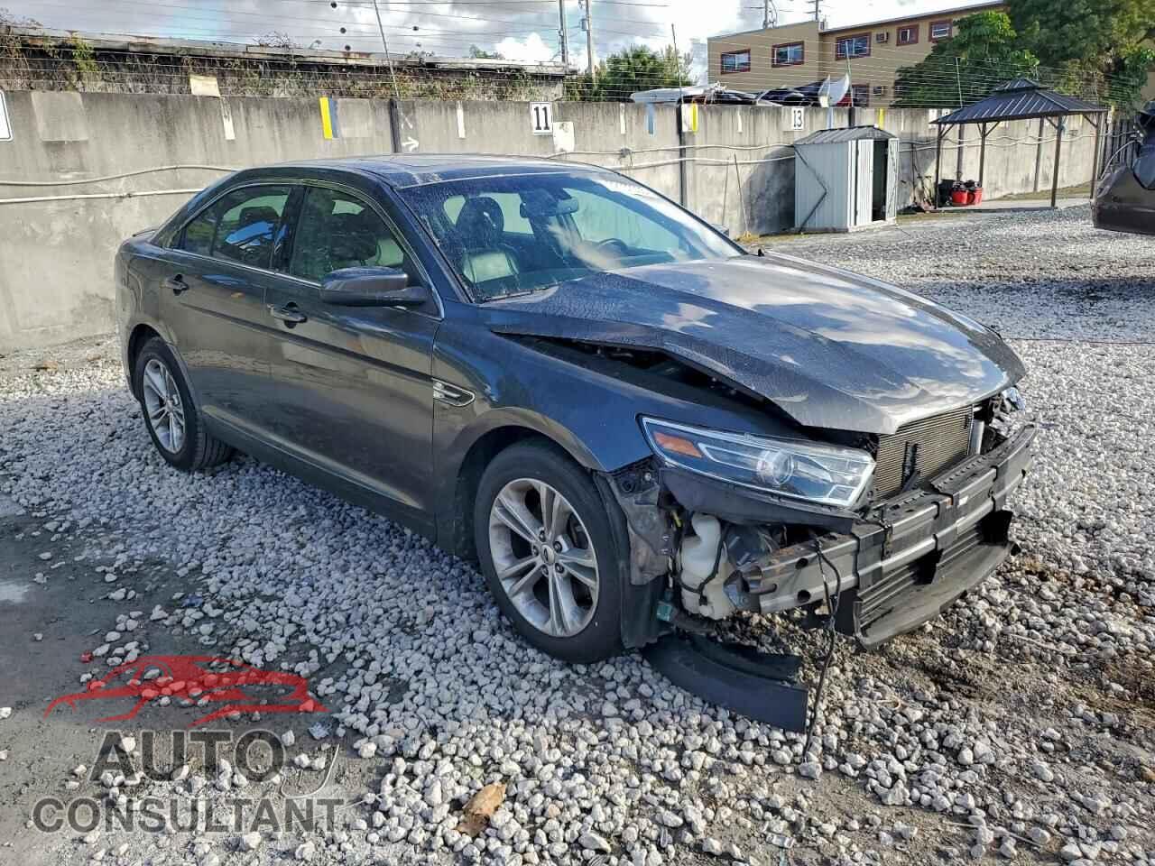 FORD TAURUS 2015 - 1FAHP2E89FG205962