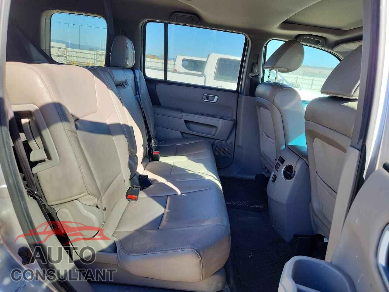 HONDA PILOT 2012 - 5FNYF3H77CB025942