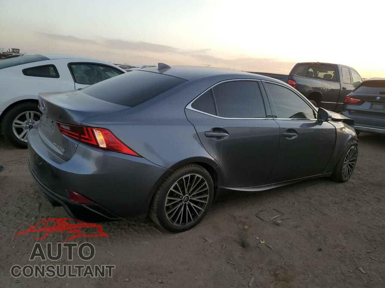 LEXUS IS 2015 - JTHCF1D28F5029382