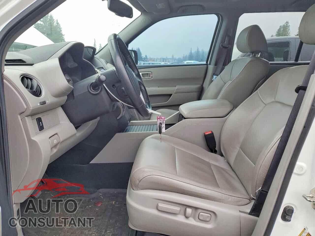 HONDA PILOT 2014 - 5FNYF4H56EB014437