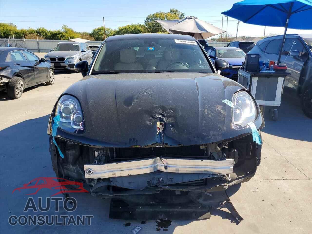 PORSCHE MACAN 2018 - WP1AA2A59JLB00202