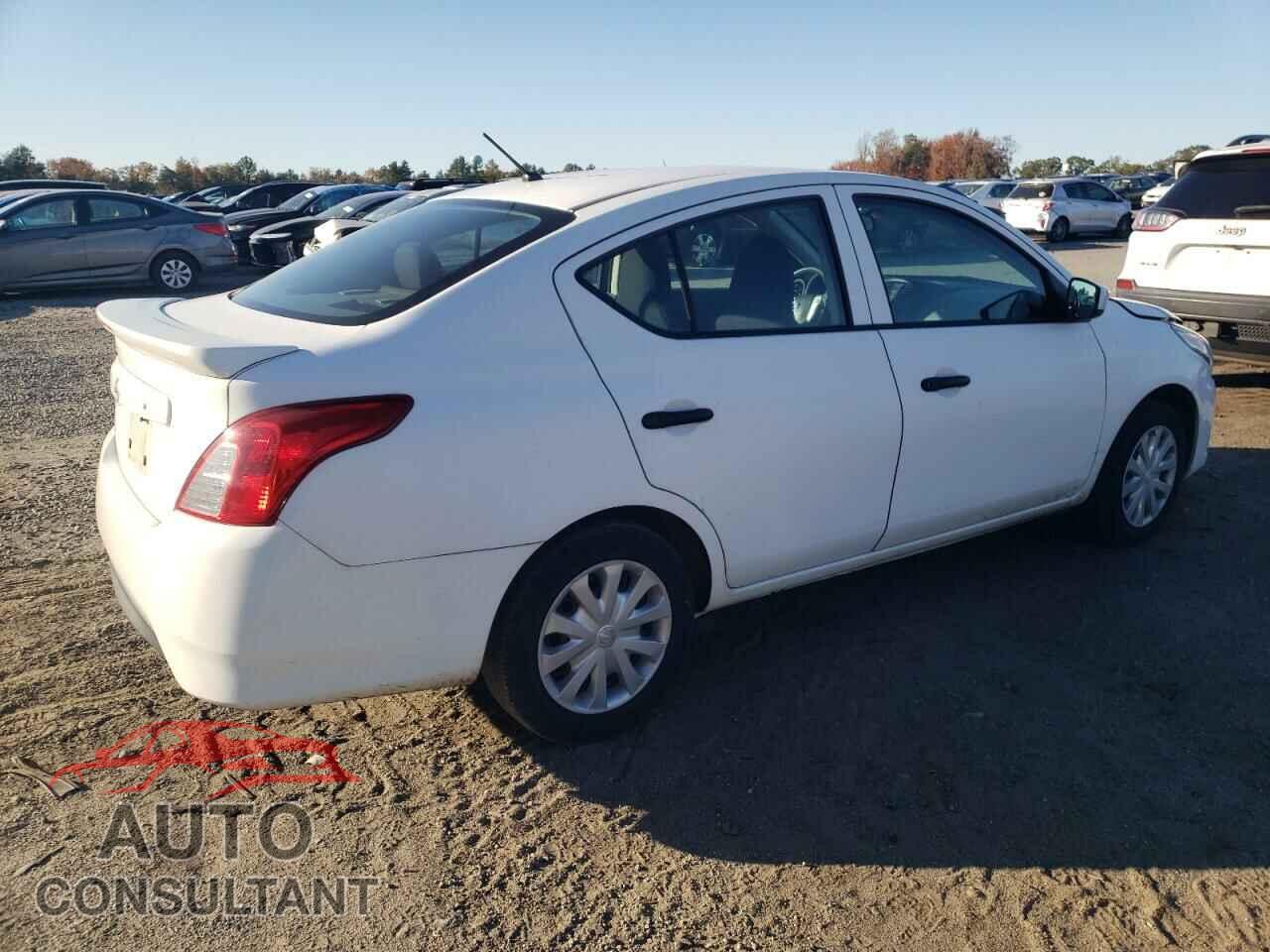 NISSAN VERSA 2017 - 3N1CN7AP3HL801302