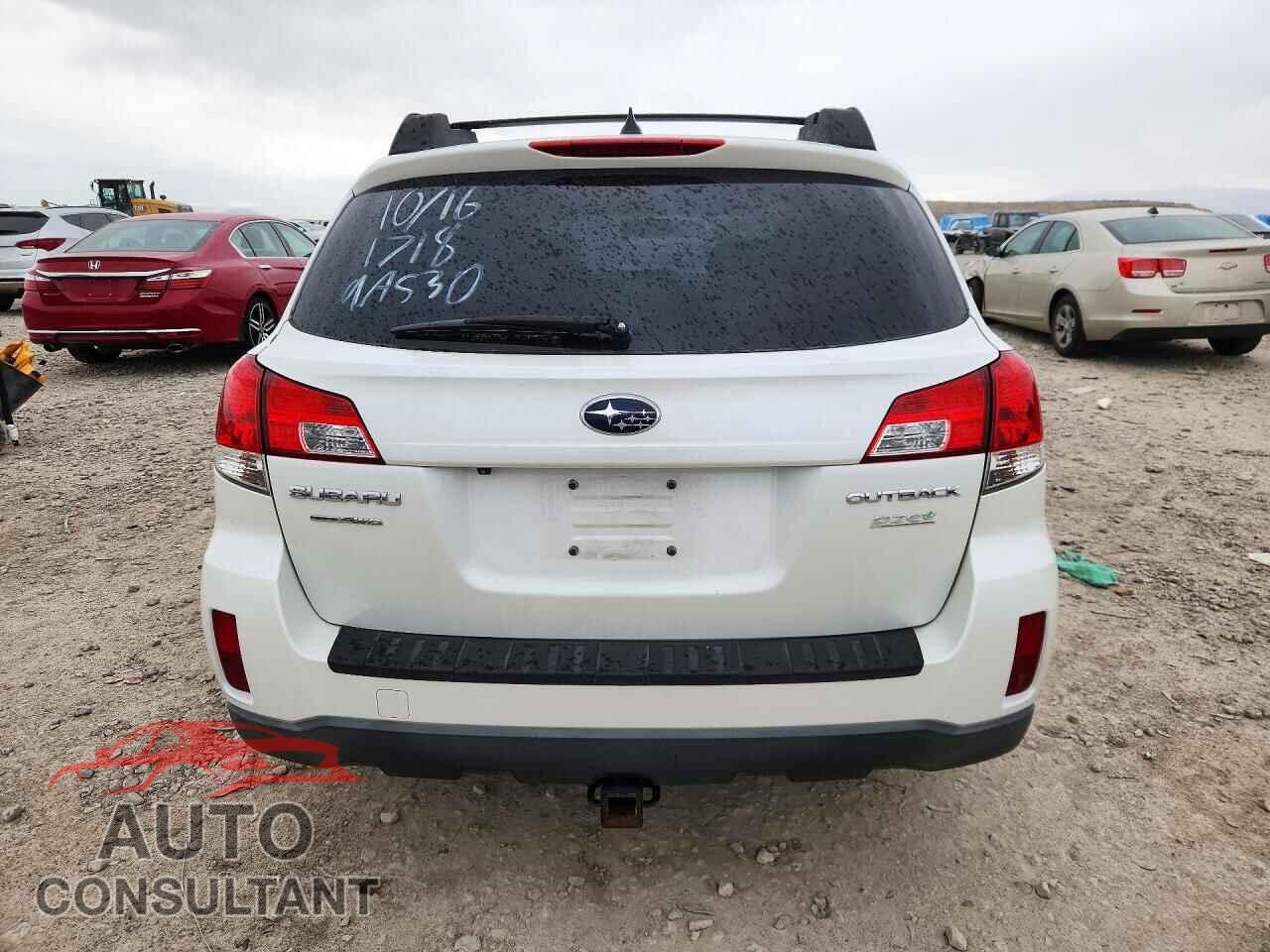 SUBARU OUTBACK 2013 - 4S4BRBKC1D3252017