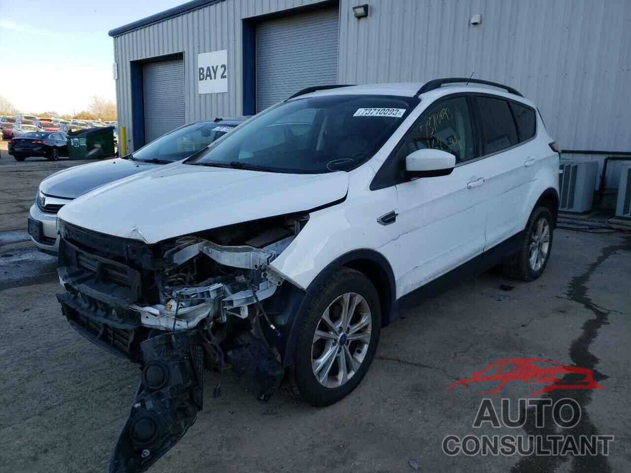 FORD ESCAPE 2017 - 1FMCU0GD4HUD36521