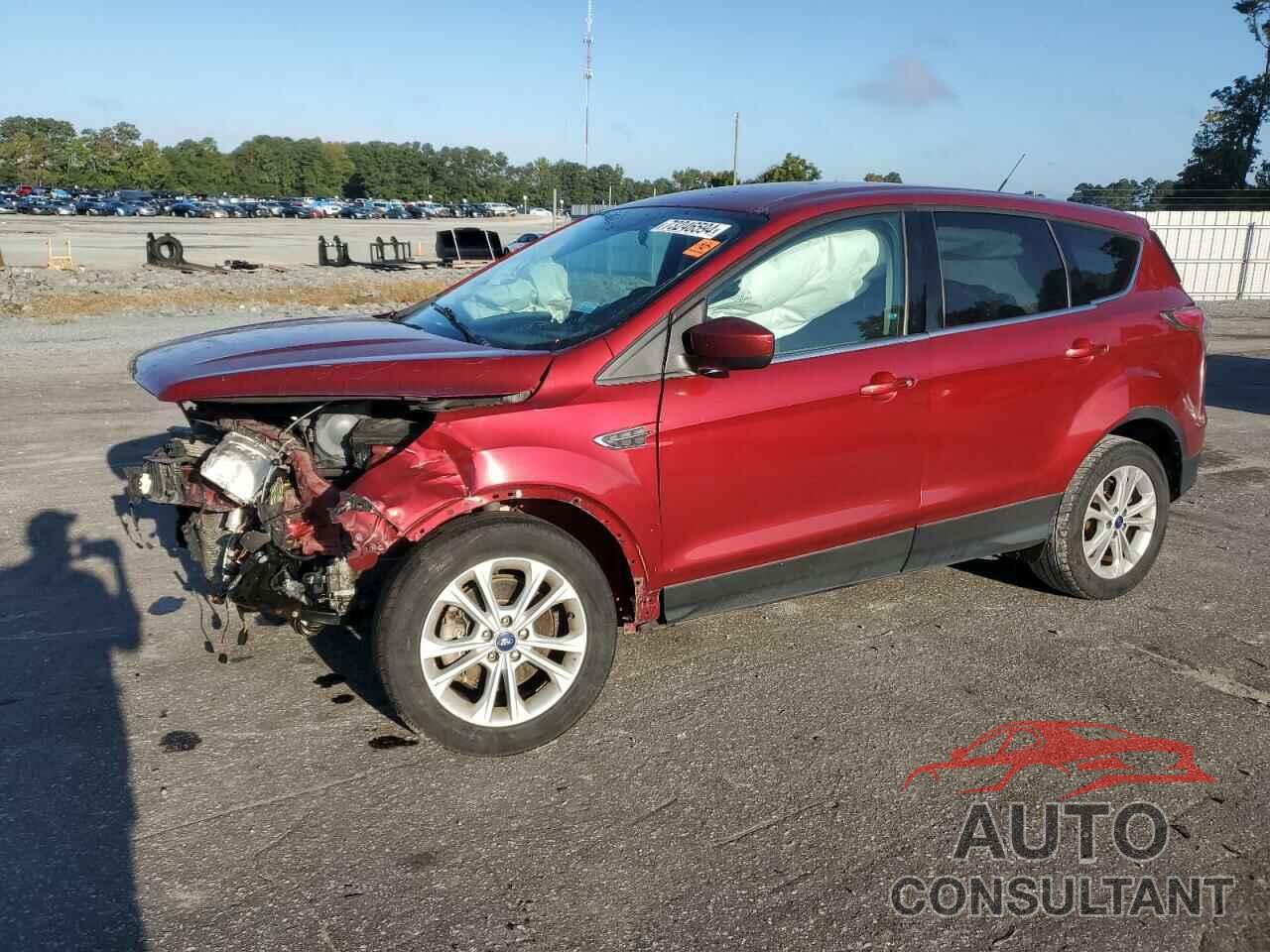 FORD ESCAPE 2017 - 1FMCU0G95HUB46352
