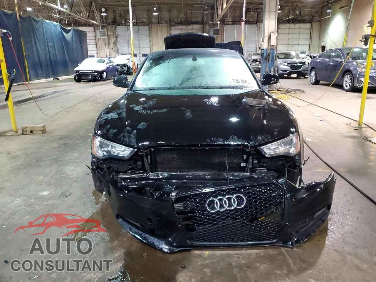 AUDI A5 2014 - WAUCFAFR9EA011553